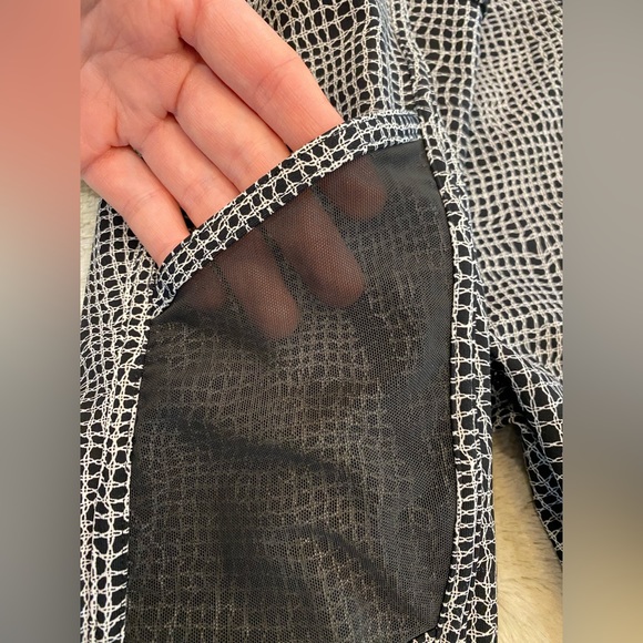 Lululemon💕Wild And Free Tight Fall Net White Black / Black - Picture 11 of 15
